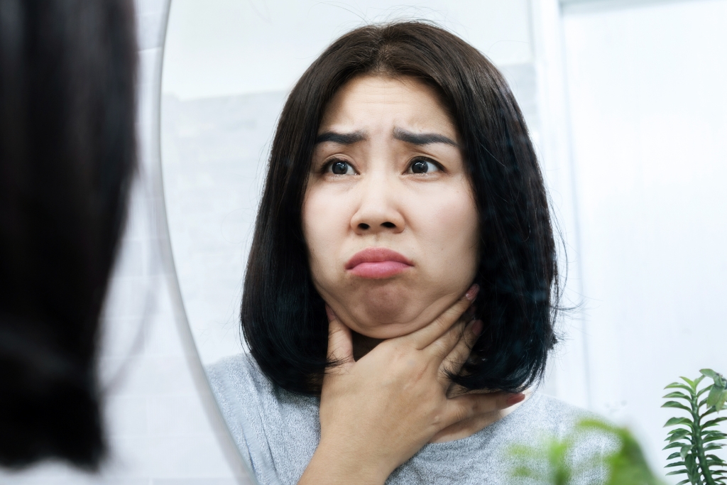 lose chin fat