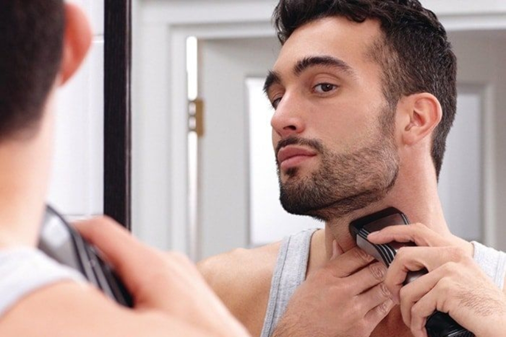 shape a beard neckline