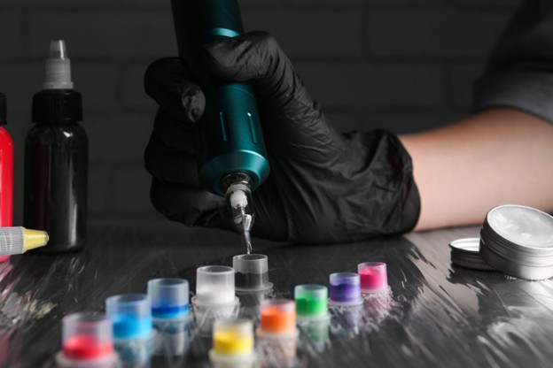 How Better Needle Cleaning Can Make Multi-Color Tattoo Sessions More Efficient